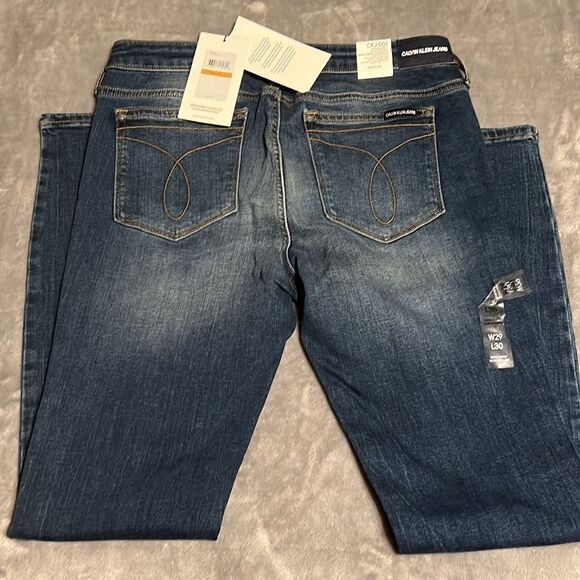 Calvin Klein Skinny Ankle Jean. Size 29 - Picture 8 of 8